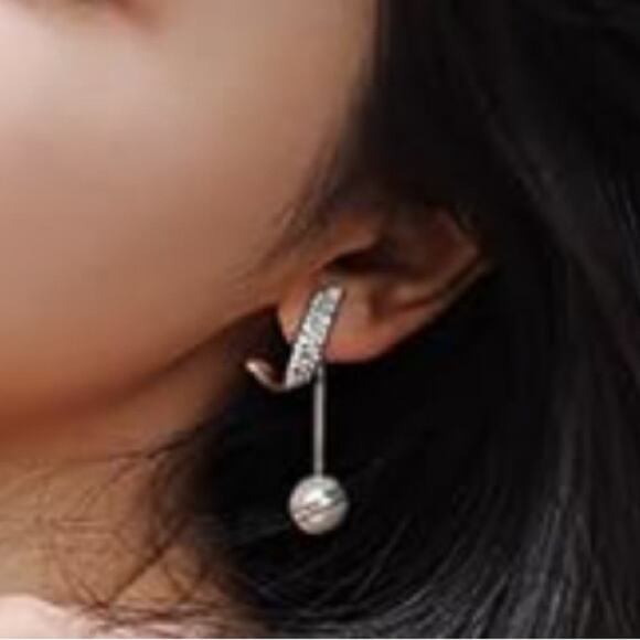 Pearl and Rhinestone Earring Jacket - Picture 2 of 4